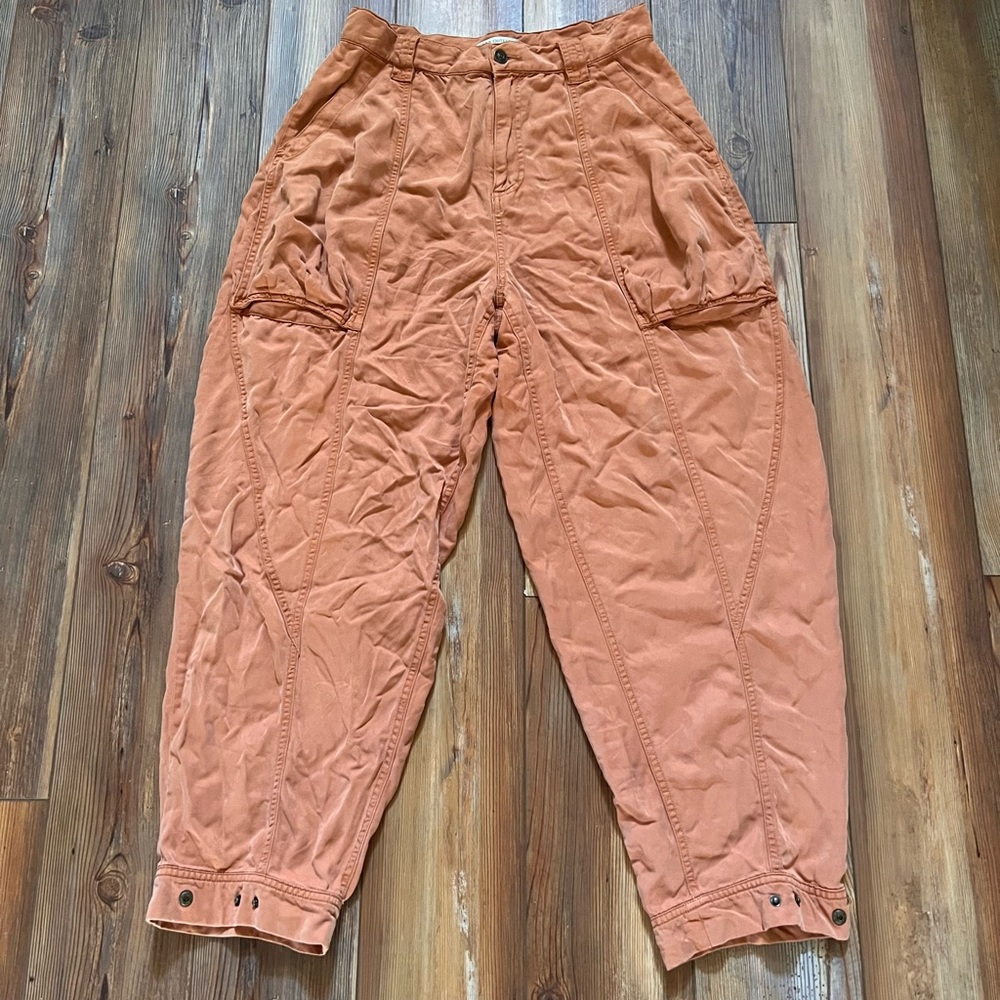 Urban Outfitters BDG Women's High Waisted Utility Jogger Pants - Dusted Orange